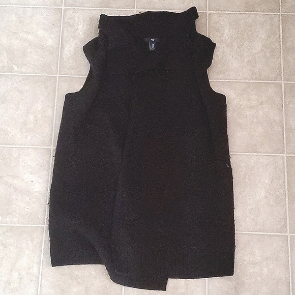 💕 Long Sweater Vest - Picture 2 of 5